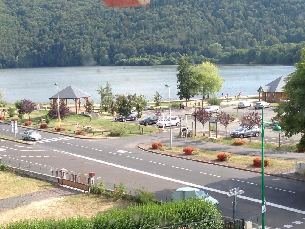 La Vue Sur Le Paradis Chambon-sur-Lac Buitenkant foto